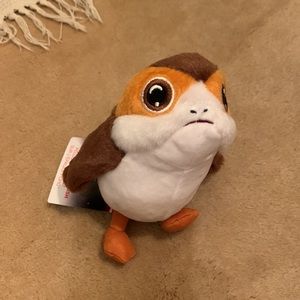 NWT - Disney’s Star Wars Magnetic Porg Plush